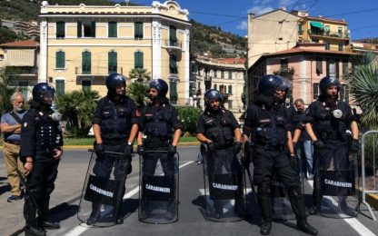 Migranti, tensioni a Ventimiglia: arrestati 6 attivisti No Borders