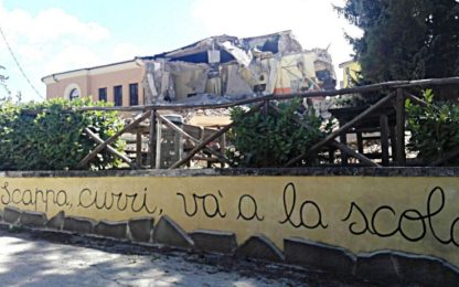Sisma: si indaga sul crollo del campanile e della scuola anti-sismica