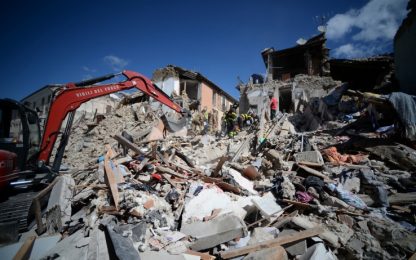 Terremoto, dossier Gdf: irregolari i lavori della scuola di Amatrice