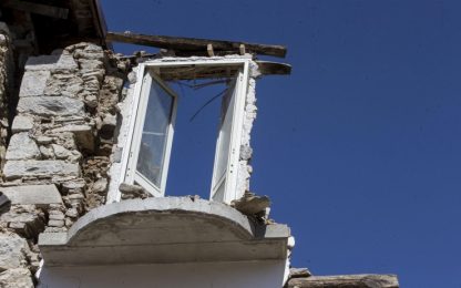 Terremoto: nuova scossa di 4.4 e crolli nella scuola di Amatrice