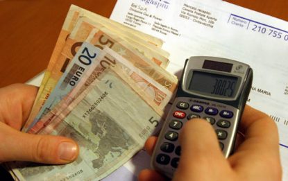 Tariffe, quest'anno gli italiani spenderanno 761 euro in più