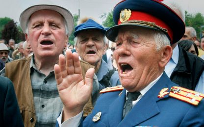 Romania, il taglio alle pensioni provoca la rivolta