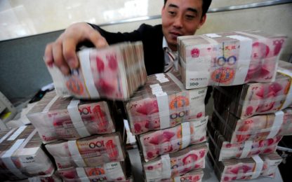 La Cina svaluta la moneta, un successo per Obama