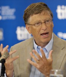 Forbes, Bill Gates si conferma paperone d'America
