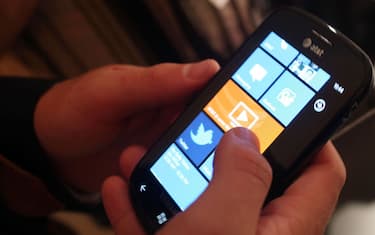 microsoft_windows_phone_7_smartphone_microsoft_windows_phone_7_smartphone_getty_04