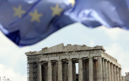 Crisi, Moody’s taglia il rating della Grecia a “spazzatura”