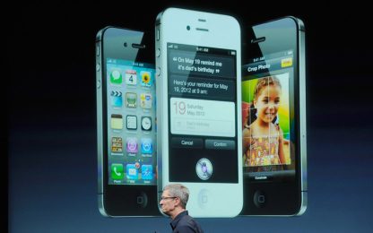 Apple, accoglienza tiepida per l'iPhone 4s