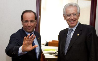 Crisi, Moody's declassa l'Ue. Monti riceve Hollande