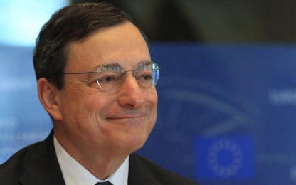 Parla Draghi e volano le borse: spread giù di quasi 50 punti