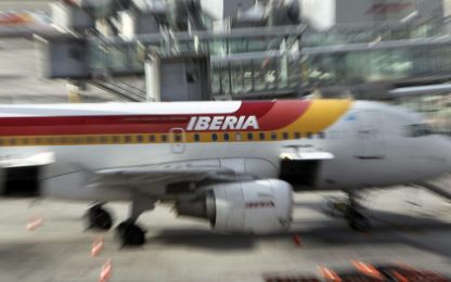 Spagna: compagnia aerea Iberia taglia 4.500 posti di lavoro