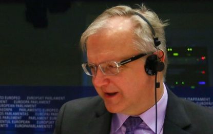 Crisi, Rehn: “Nel 2011 Berlusconi non rispettò impegni Ue”