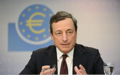 Draghi: "La Bce lascerà i tassi invariati"