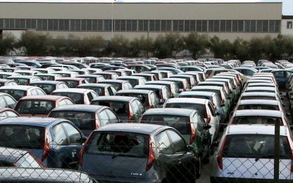Auto: il mercato recupera in Europa, ma è in calo in Italia
