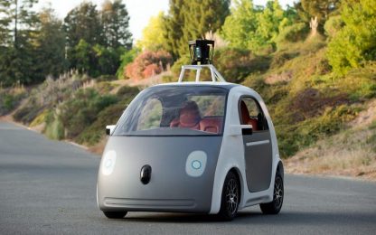 Google: ecco l'auto che si guida da sola. Video