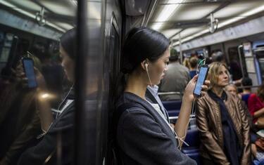 Roaming, dimezzati i costi del traffico dati