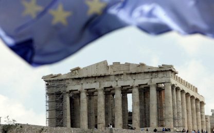 Grecia, accordo tra i creditori: "Così aiuti dal 20 agosto"
