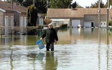 Maltempo in Francia, Xynthia porta morte e distruzione