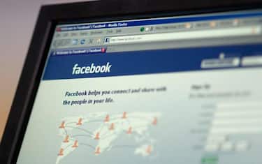 L’assalto dei politici al mondo di Internet