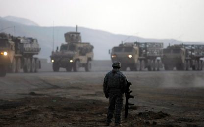 Kabul: kamikaze attacca convoglio Nato