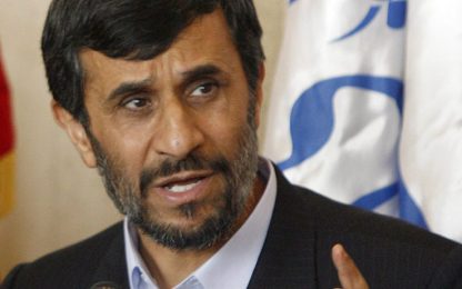 Ahmadinejad visita il Libano. Israele: Allarme per l'Europa