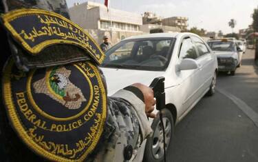 Iraq, uomo con Burqa fa strage di sciiti