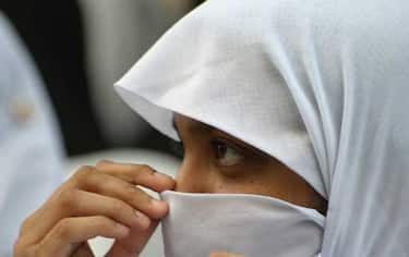 ragazza_turca_con_velo