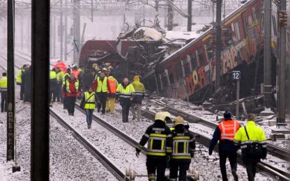 Belgio, scontro tra due treni. Venticinque morti