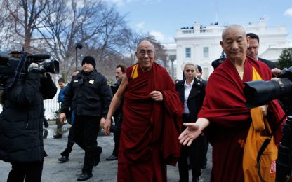 Washington, Obama incontra il Dalai Lama. La Cina s'infuria