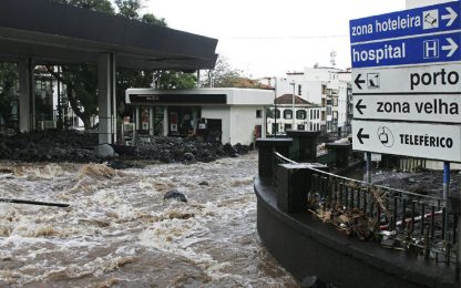 Portogallo in ginocchio, decine di morti per le inondazioni
