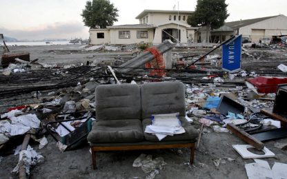 Cile, oltre 800 morti per il terremoto