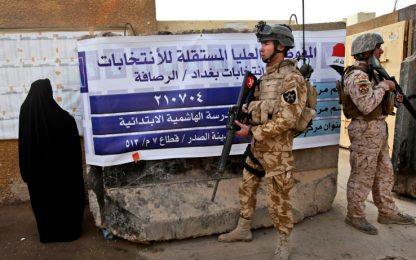 Iraq, vigilia elettorale tra attentati, minacce e speranze