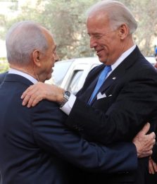 Israele, Peres a Biden: "Espellere Iran dall'Onu"