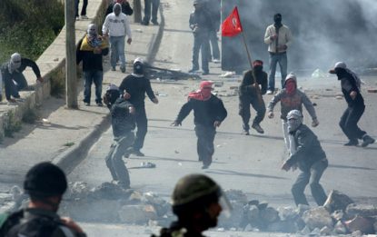 Gerusalemme, scontri tra polizia e palestinesi
