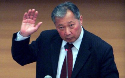 Kirghizistan, Bakiev rifiuta dimissioni e denuncia golpe