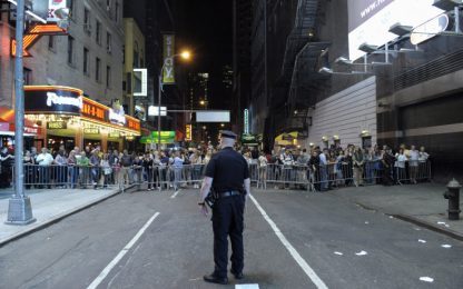 Autobomba a Times Square, New York ripiomba nella paura