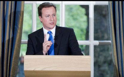 Gran Bretagna, "Parlamento appeso": Cameron apre a Clegg