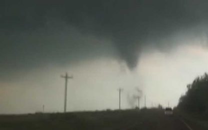 Usa, il tornado è arrivato in Oklahoma. IL VIDEO