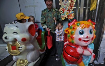 Cina, folle irrompe in un asilo e fa strage