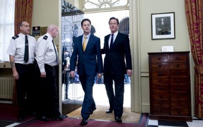 Gb, Cameron-Clegg: "E' un accordo che durerà per cinque anni