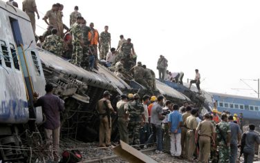 maoisti_ap_india_treno_1
