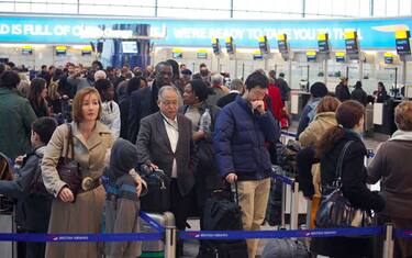 neve_gran_bretagna_code_aeroporto_heathrow_londra_kika_02