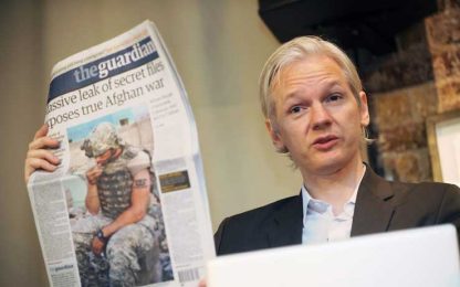 Assange: "Centomila persone hanno i file segreti"