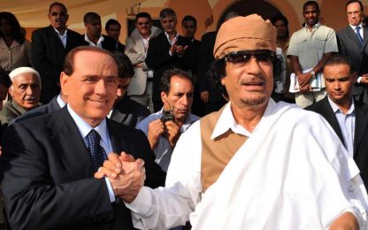 Gheddafi, arriva a Roma con trenta cavalli bianchi