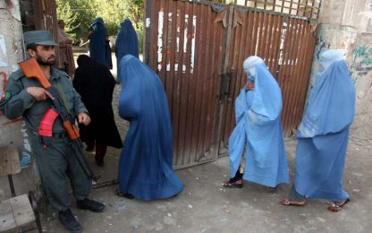 Afghanistan, dopo il voto ancora sangue e violenza