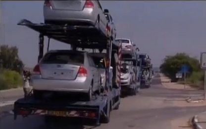 Gaza, Israele autorizza l'importazione di automobili