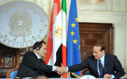 Berlusconi: "Israele proroghi moratoria insediamenti"
