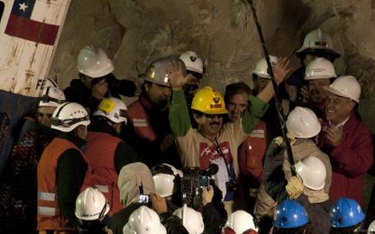 Cile, i minatori stufi dell’assedio mediatico. Non dei soldi