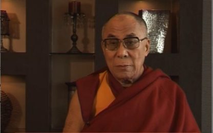 Dalai Lama: "Troppi leader mondiali vogliono l'atomica"