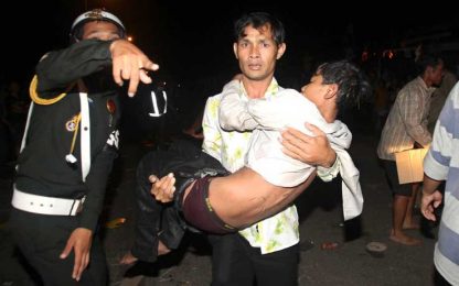 Ressa infernale in Cambogia, decine di vittime. Video