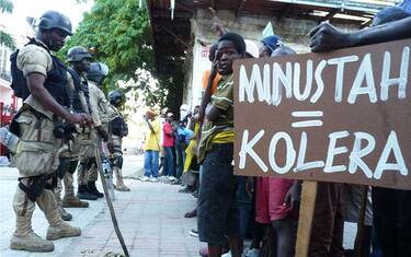 Ad Haiti aumentano le vittime del colera e cresce la rabbia